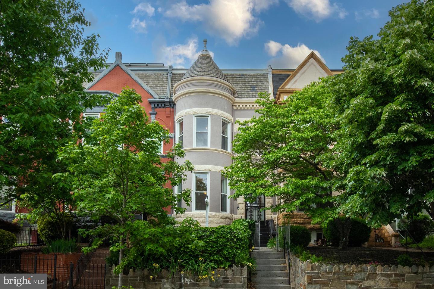 136 R ST NE, WASHINGTON, District Of Columbia 20002, 3 Bedrooms Bedrooms, ,3 BathroomsBathrooms,Residential,For sale,136 R ST NE,DCDC2192938 MLS # DCDC2192938