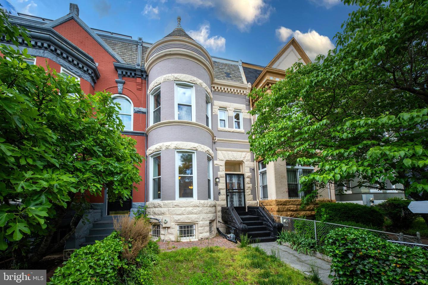 136 R ST NE, WASHINGTON, District Of Columbia 20002, 3 Bedrooms Bedrooms, ,3 BathroomsBathrooms,Residential,For sale,136 R ST NE,DCDC2192938 MLS # DCDC2192938