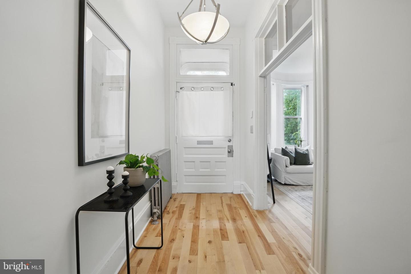 136 R ST NE, WASHINGTON, District Of Columbia 20002, 3 Bedrooms Bedrooms, ,3 BathroomsBathrooms,Residential,For sale,136 R ST NE,DCDC2192938 MLS # DCDC2192938