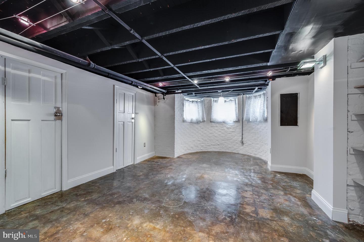 136 R ST NE, WASHINGTON, District Of Columbia 20002, 3 Bedrooms Bedrooms, ,3 BathroomsBathrooms,Residential,For sale,136 R ST NE,DCDC2192938 MLS # DCDC2192938
