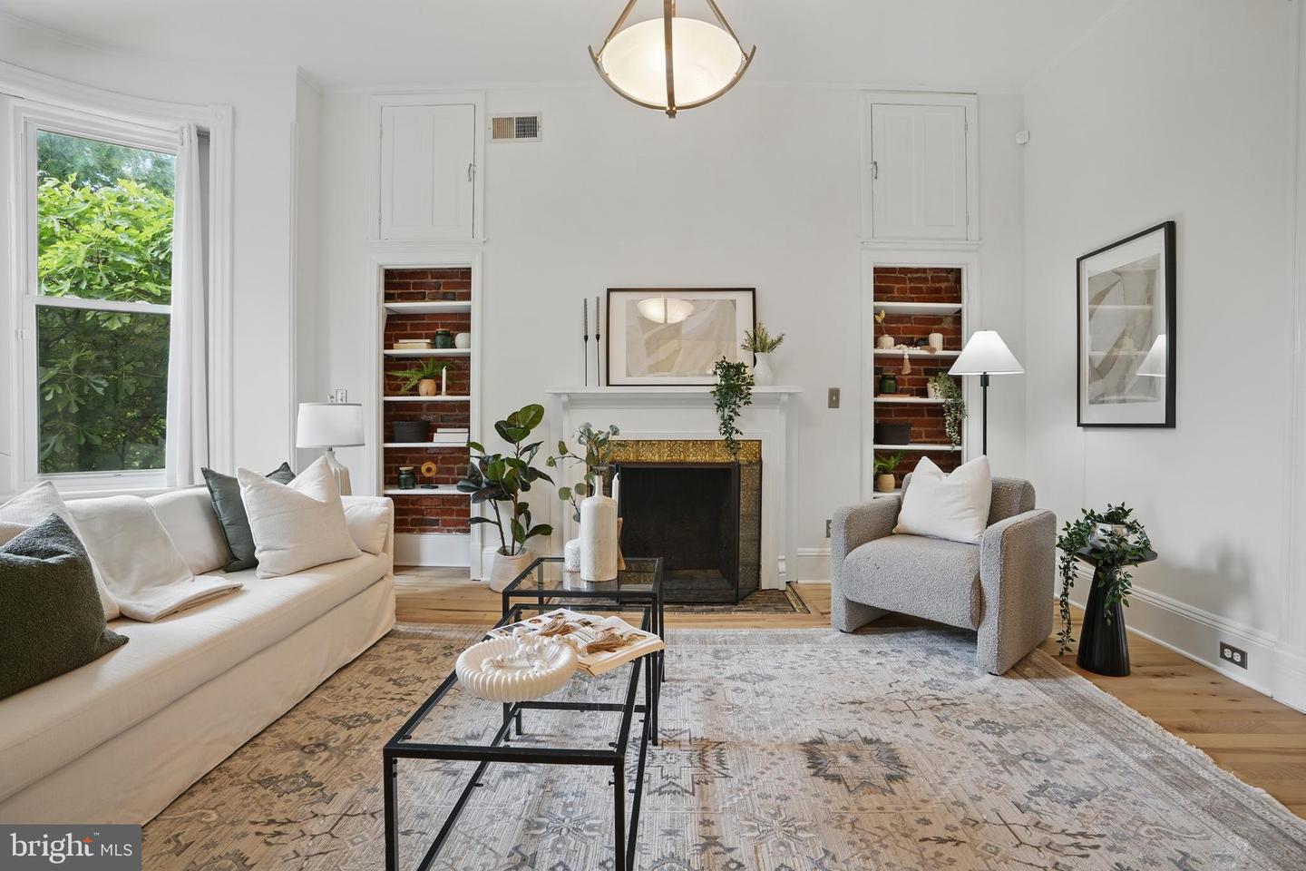 136 R ST NE, WASHINGTON, District Of Columbia 20002, 3 Bedrooms Bedrooms, ,3 BathroomsBathrooms,Residential,For sale,136 R ST NE,DCDC2192938 MLS # DCDC2192938