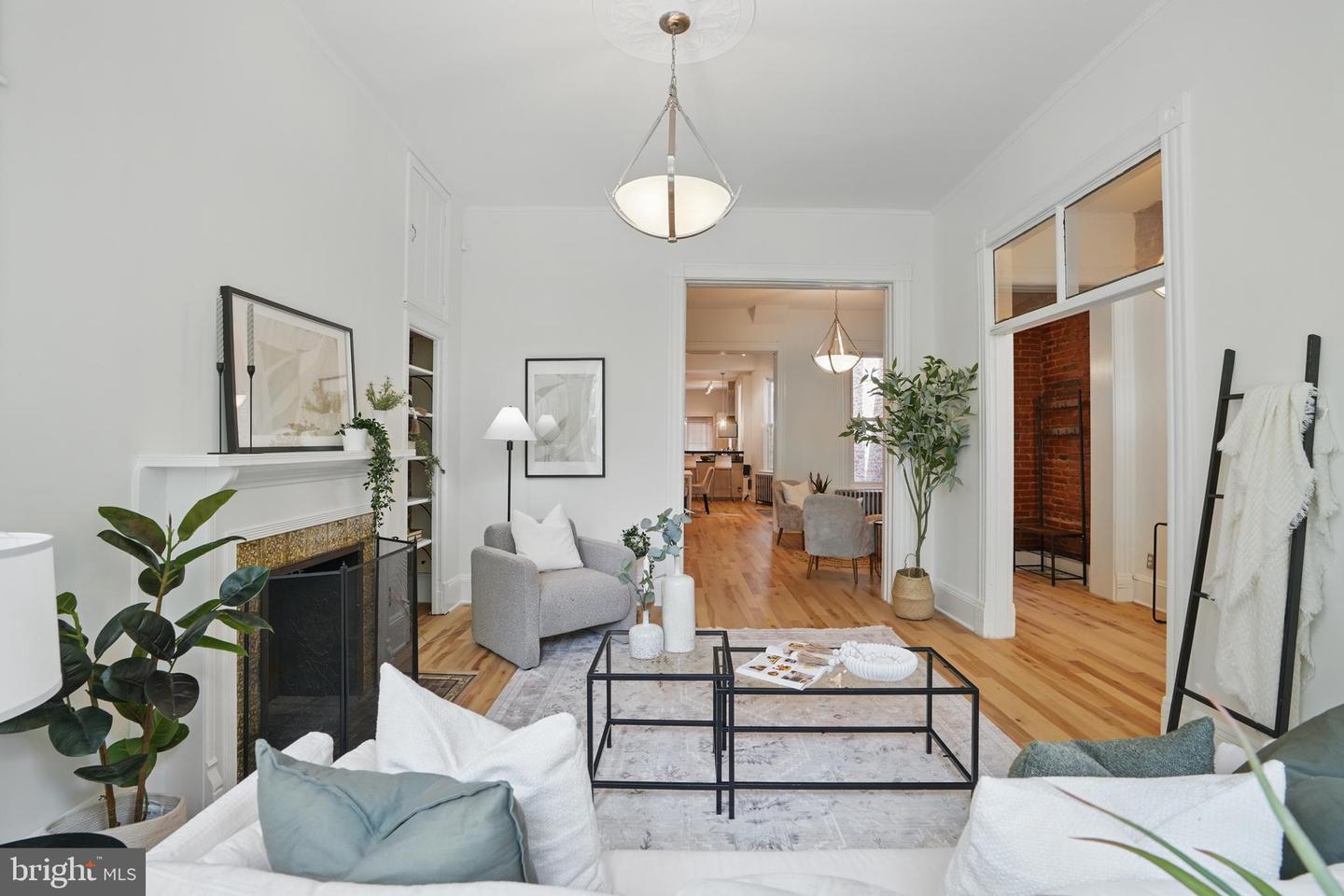 136 R ST NE, WASHINGTON, District Of Columbia 20002, 3 Bedrooms Bedrooms, ,3 BathroomsBathrooms,Residential,For sale,136 R ST NE,DCDC2192938 MLS # DCDC2192938