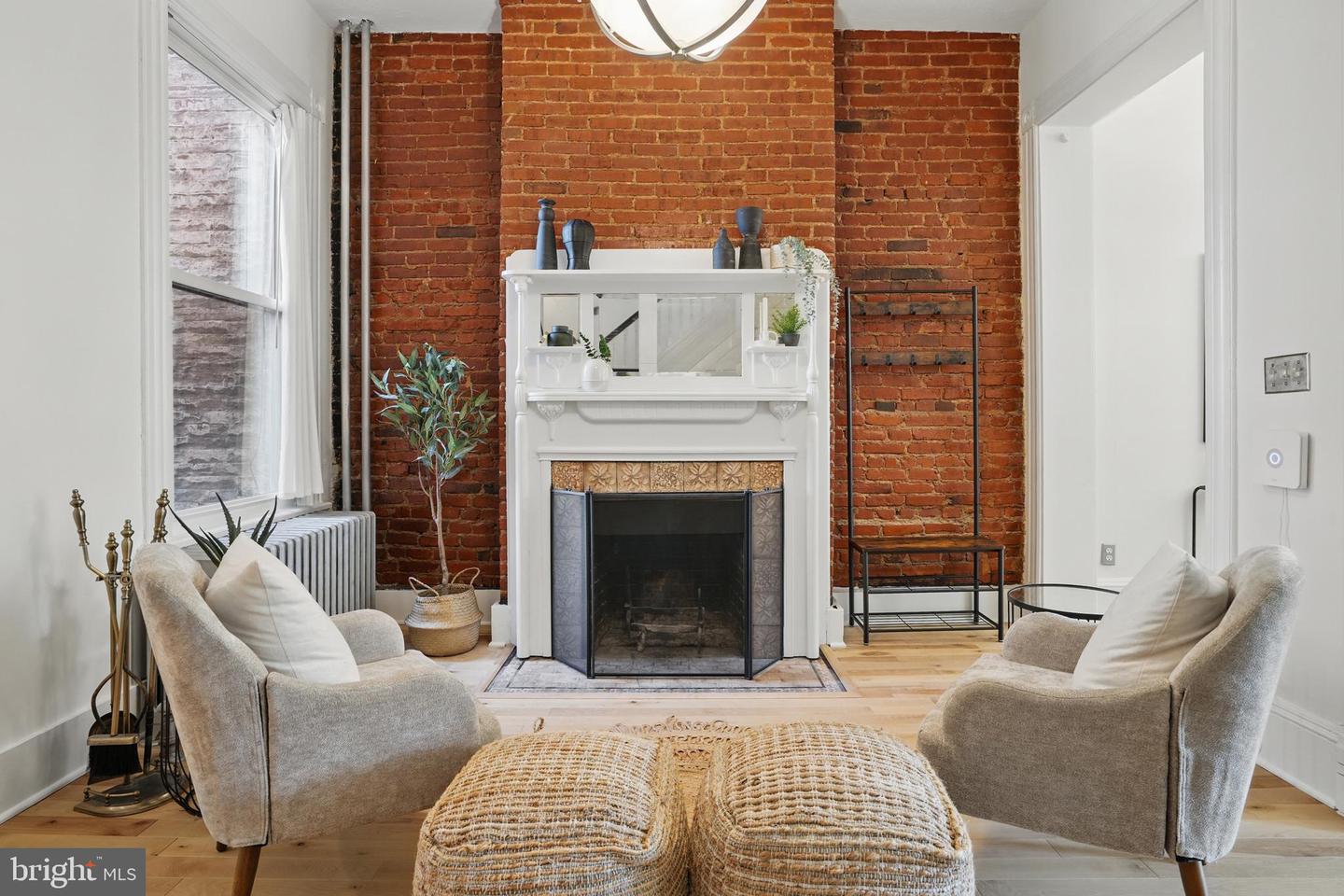 136 R ST NE, WASHINGTON, District Of Columbia 20002, 3 Bedrooms Bedrooms, ,3 BathroomsBathrooms,Residential,For sale,136 R ST NE,DCDC2192938 MLS # DCDC2192938