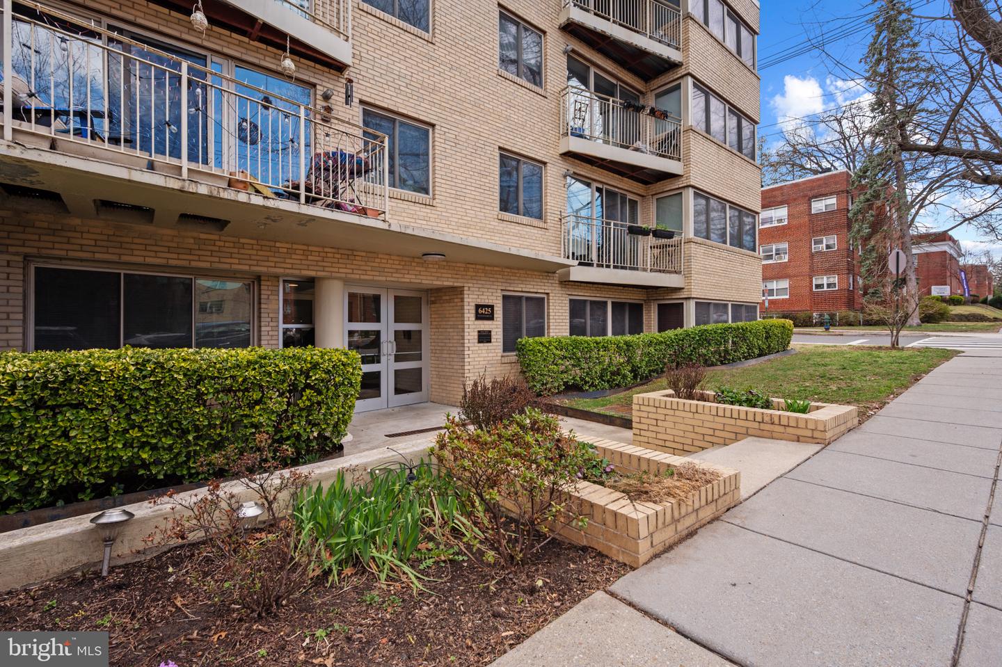 6425 14TH ST NW #303, WASHINGTON, District Of Columbia 20012, 1 Bedroom Bedrooms, ,1 BathroomBathrooms,Residential,For sale,6425 14TH ST NW #303,DCDC2192782 MLS # DCDC2192782
