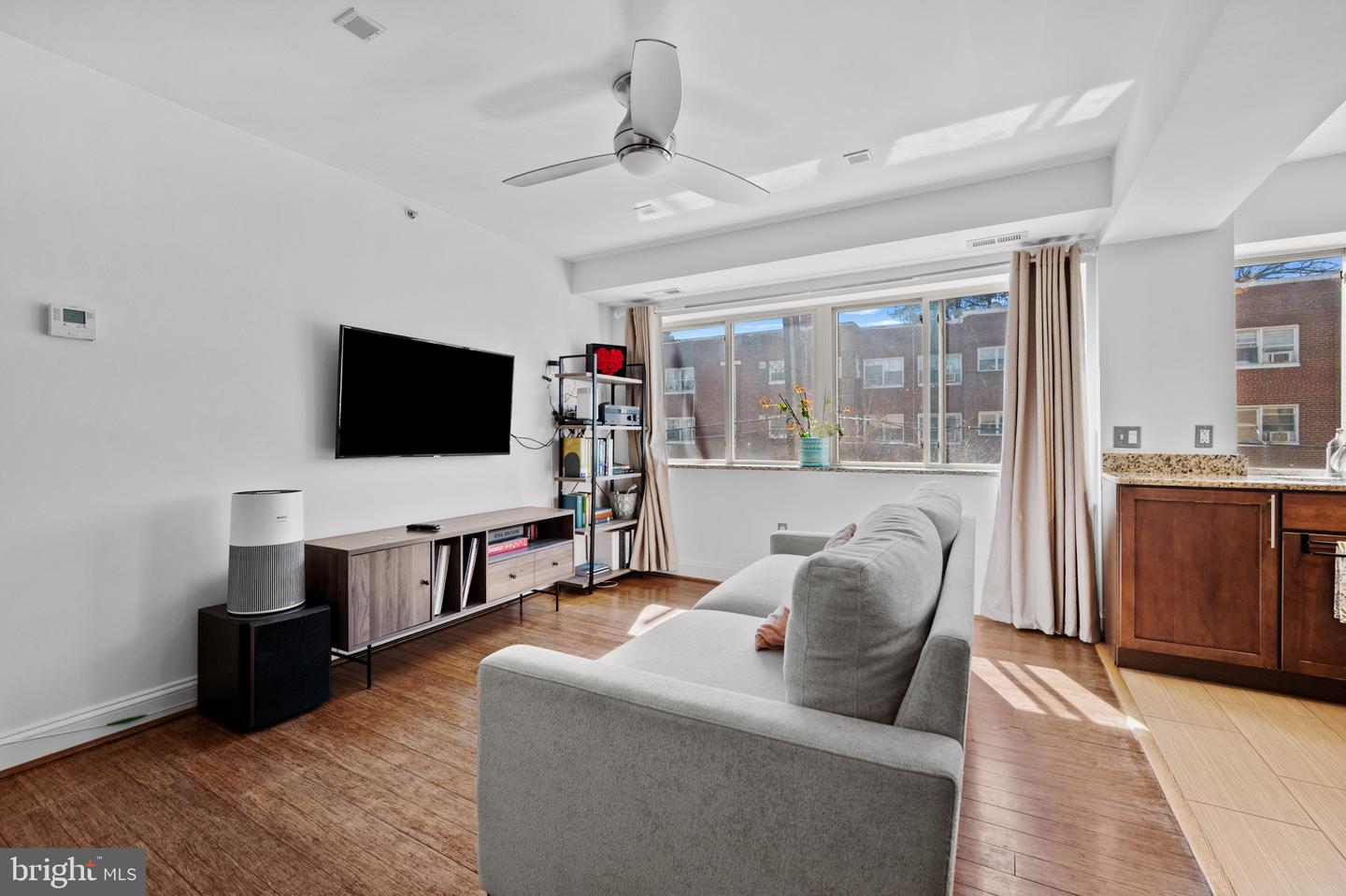 6425 14TH ST NW #303, WASHINGTON, District Of Columbia 20012, 1 Bedroom Bedrooms, ,1 BathroomBathrooms,Residential,For sale,6425 14TH ST NW #303,DCDC2192782 MLS # DCDC2192782