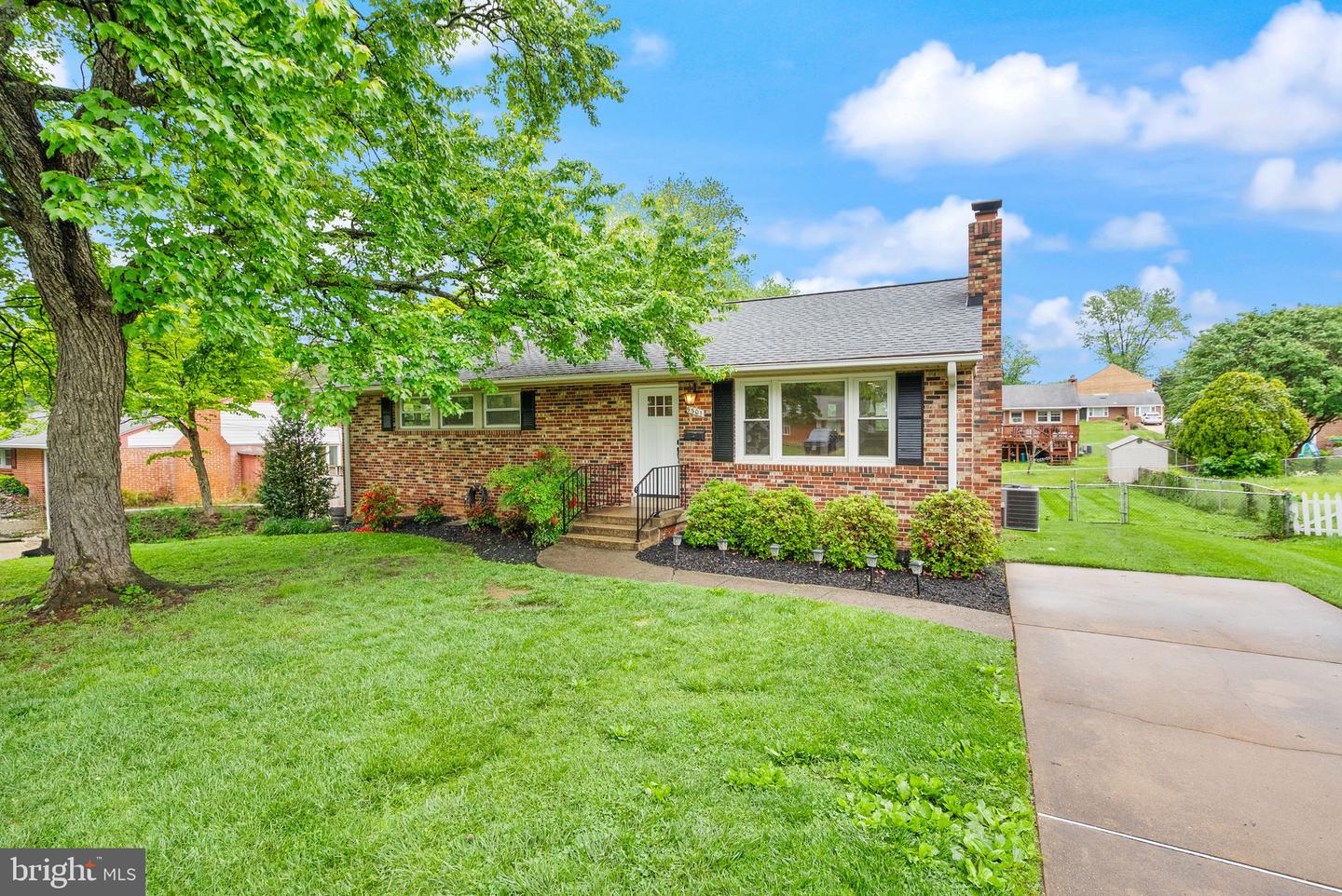 5301 NUTTING DR, SPRINGFIELD, Virginia 22151, 3 Bedrooms Bedrooms, ,3 BathroomsBathrooms,Residential,For sale,5301 NUTTING DR,VAFX2231714 MLS # VAFX2231714