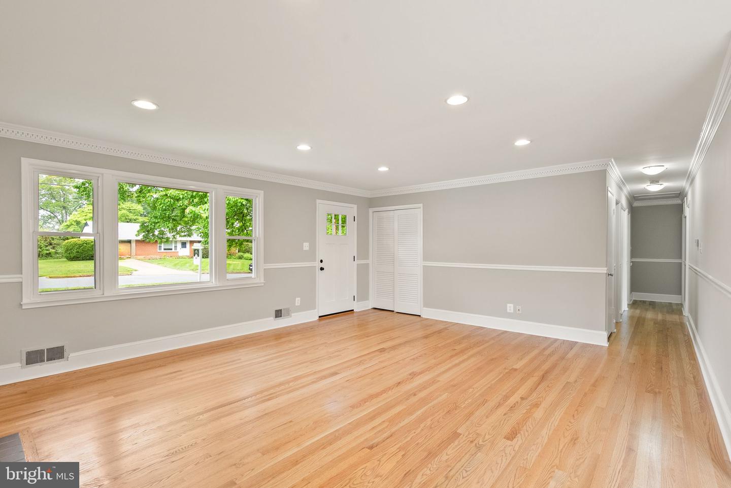 5301 NUTTING DR, SPRINGFIELD, Virginia 22151, 3 Bedrooms Bedrooms, ,3 BathroomsBathrooms,Residential,For sale,5301 NUTTING DR,VAFX2231714 MLS # VAFX2231714