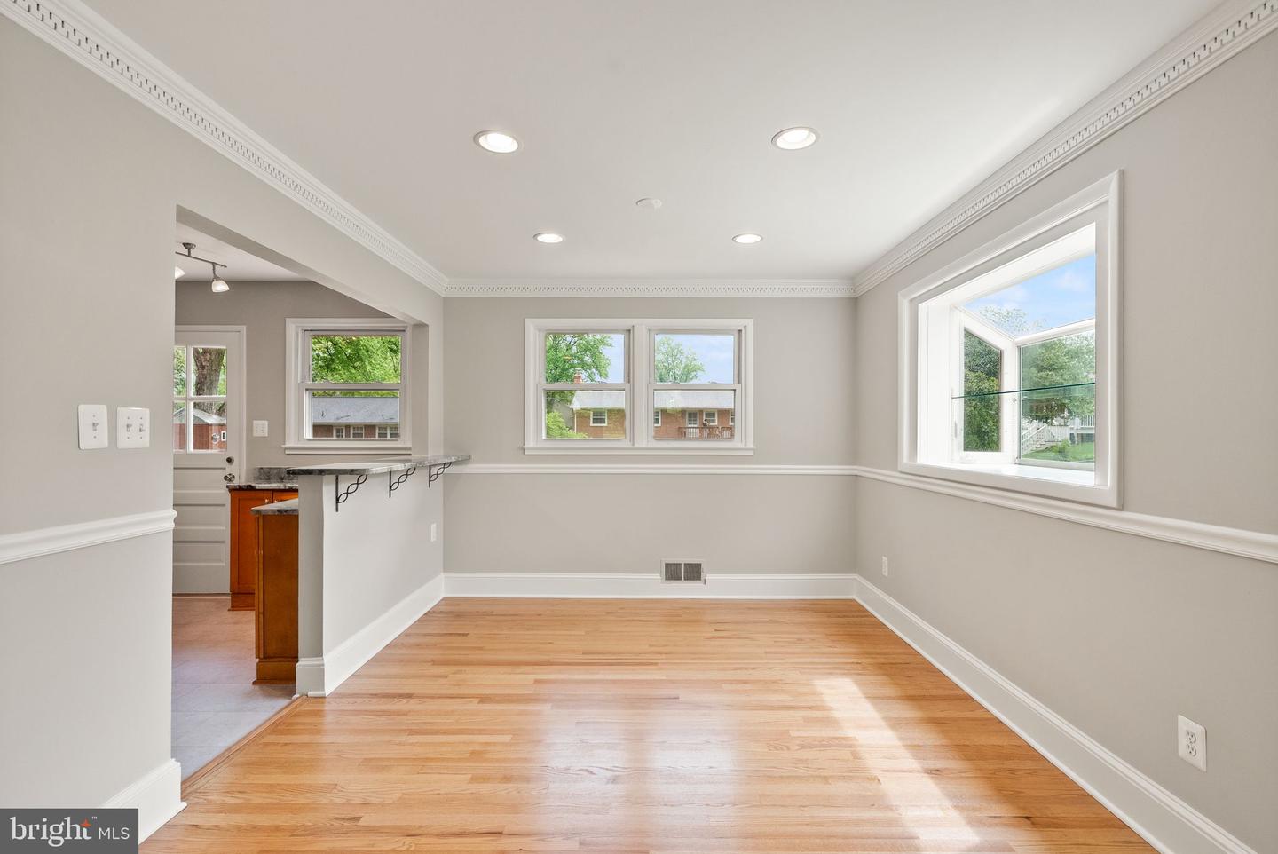 5301 NUTTING DR, SPRINGFIELD, Virginia 22151, 3 Bedrooms Bedrooms, ,3 BathroomsBathrooms,Residential,For sale,5301 NUTTING DR,VAFX2231714 MLS # VAFX2231714