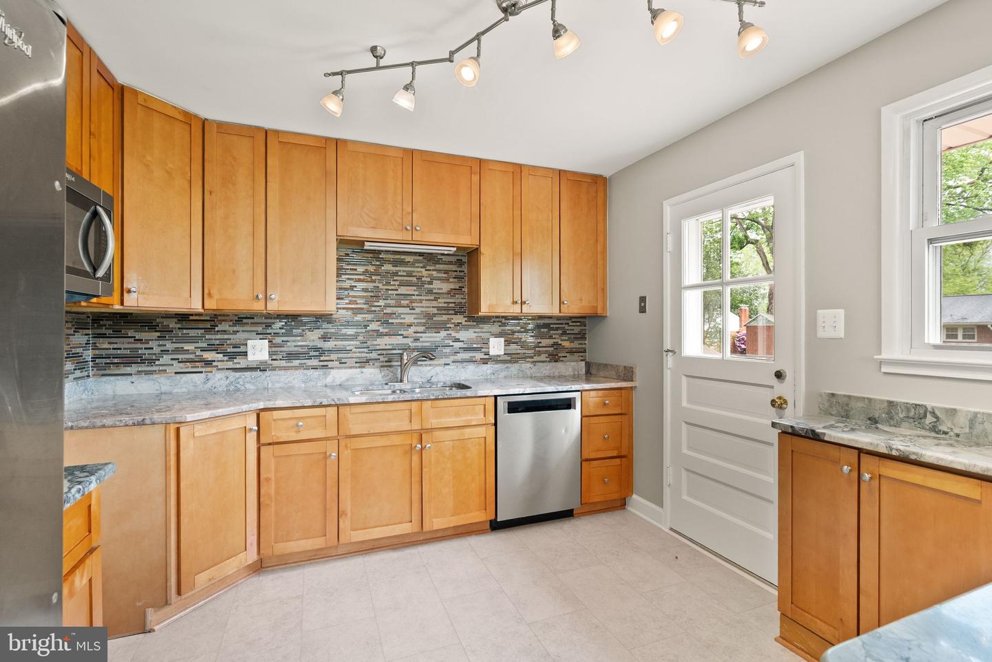 5301 NUTTING DR, SPRINGFIELD, Virginia 22151, 3 Bedrooms Bedrooms, ,3 BathroomsBathrooms,Residential,For sale,5301 NUTTING DR,VAFX2231714 MLS # VAFX2231714