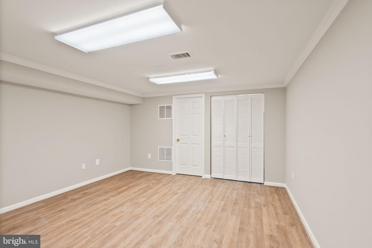 5301 NUTTING DR, SPRINGFIELD, Virginia 22151, 3 Bedrooms Bedrooms, ,3 BathroomsBathrooms,Residential,For sale,5301 NUTTING DR,VAFX2231714 MLS # VAFX2231714