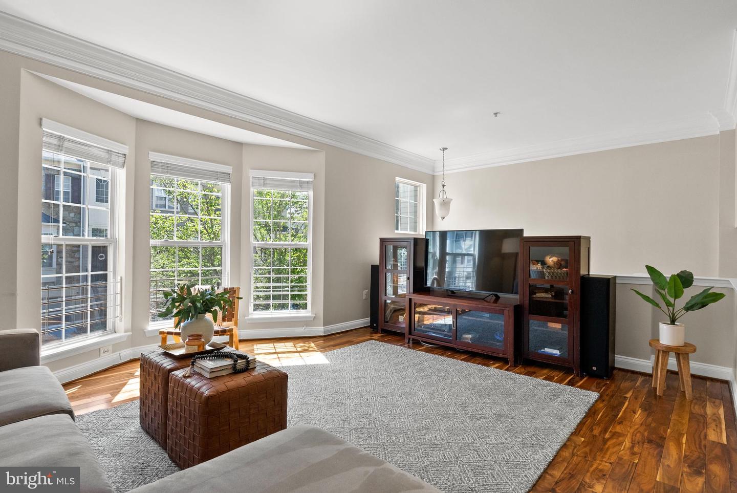 113 LAKE COOK DR, ALEXANDRIA, Virginia 22304, 4 Bedrooms Bedrooms, ,3 BathroomsBathrooms,Residential,For sale,113 LAKE COOK DR,VAAX2043698 MLS # VAAX2043698