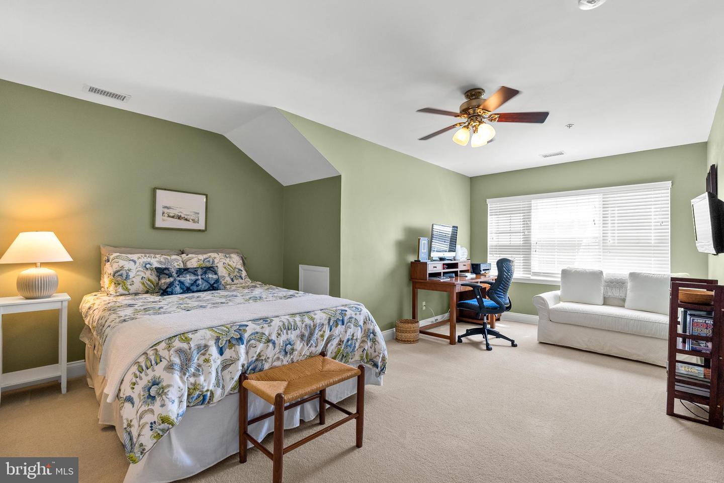 113 LAKE COOK DR, ALEXANDRIA, Virginia 22304, 4 Bedrooms Bedrooms, ,3 BathroomsBathrooms,Residential,For sale,113 LAKE COOK DR,VAAX2043698 MLS # VAAX2043698