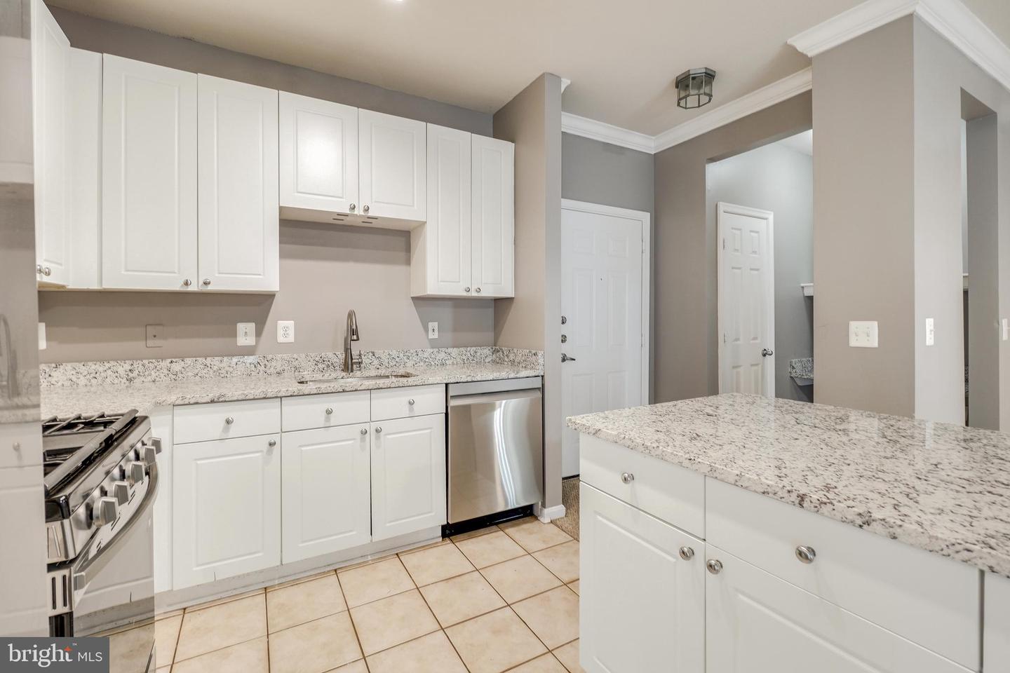 2791 CENTERBORO DR #186, VIENNA, Virginia 22181, 2 Bedrooms Bedrooms, ,2 BathroomsBathrooms,Residential,For sale,2791 CENTERBORO DR #186,VAFX2232394 MLS # VAFX2232394