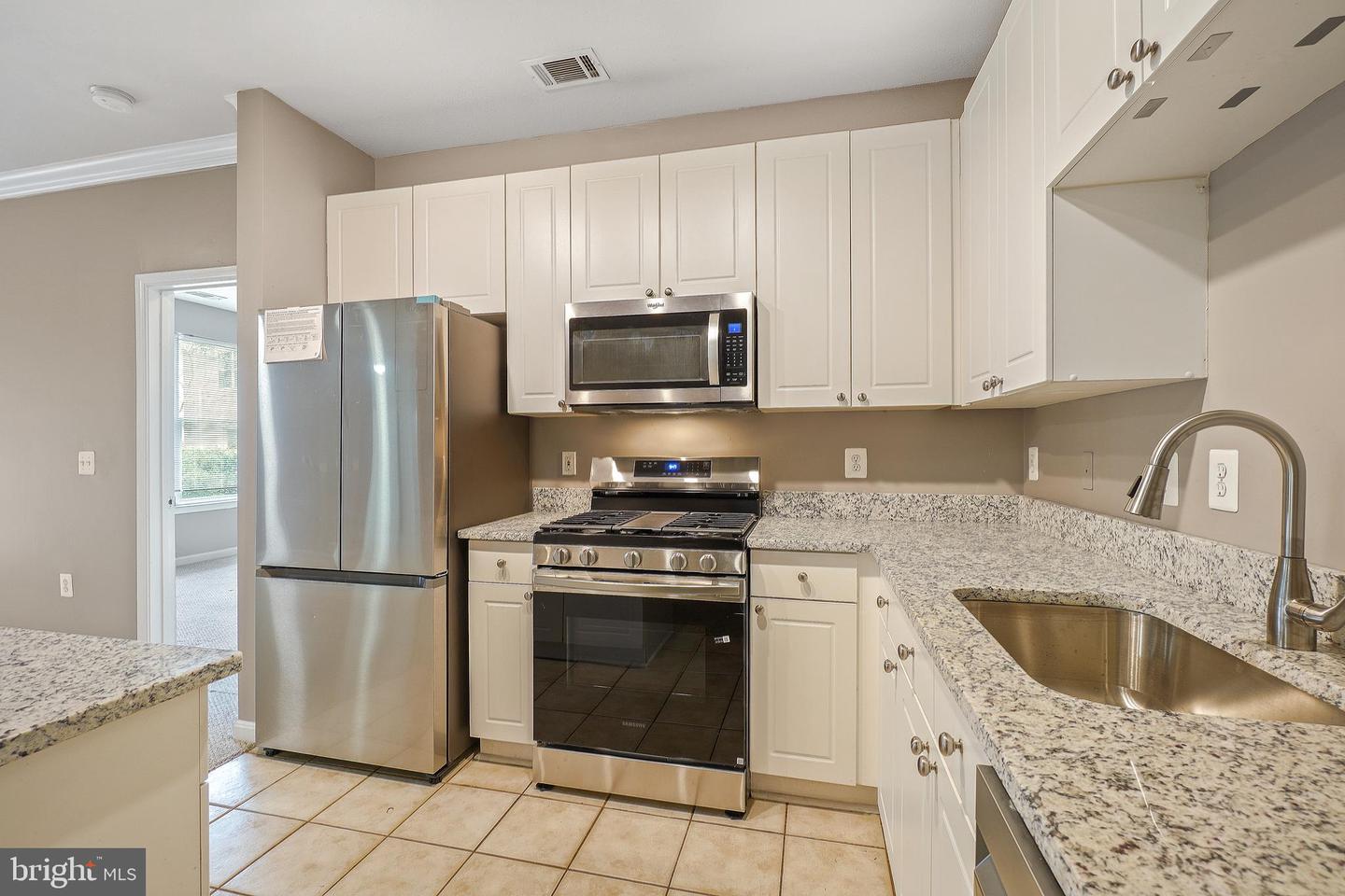 2791 CENTERBORO DR #186, VIENNA, Virginia 22181, 2 Bedrooms Bedrooms, ,2 BathroomsBathrooms,Residential,For sale,2791 CENTERBORO DR #186,VAFX2232394 MLS # VAFX2232394
