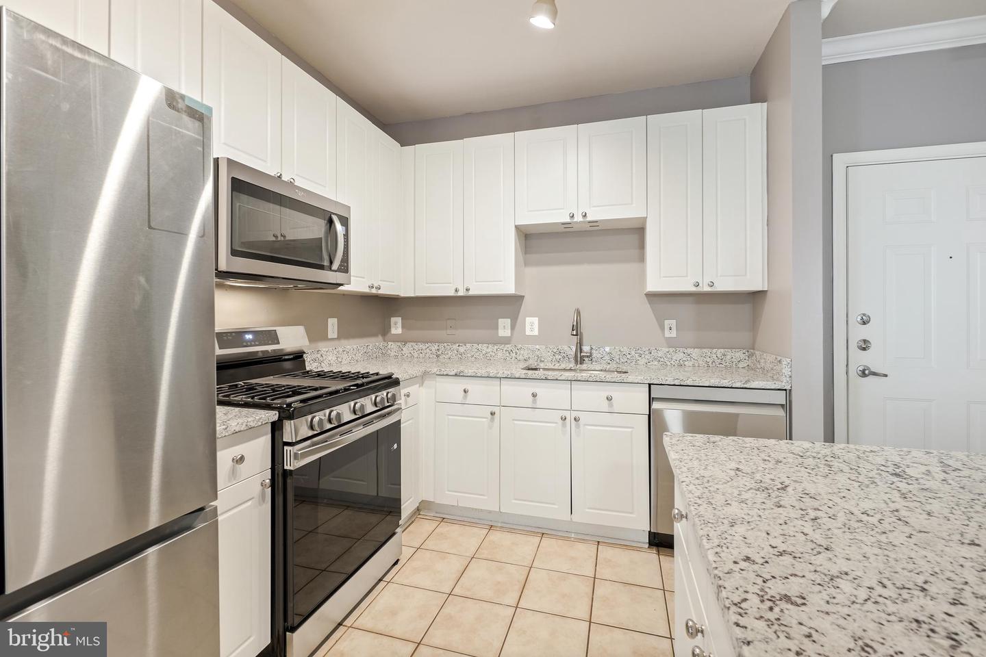 2791 CENTERBORO DR #186, VIENNA, Virginia 22181, 2 Bedrooms Bedrooms, ,2 BathroomsBathrooms,Residential,For sale,2791 CENTERBORO DR #186,VAFX2232394 MLS # VAFX2232394