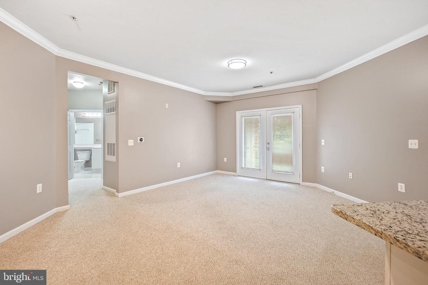 2791 CENTERBORO DR #186, VIENNA, Virginia 22181, 2 Bedrooms Bedrooms, ,2 BathroomsBathrooms,Residential,For sale,2791 CENTERBORO DR #186,VAFX2232394 MLS # VAFX2232394