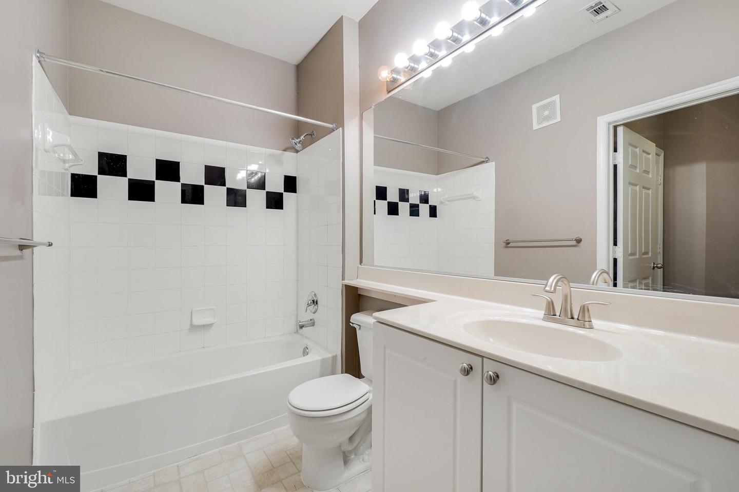2791 CENTERBORO DR #186, VIENNA, Virginia 22181, 2 Bedrooms Bedrooms, ,2 BathroomsBathrooms,Residential,For sale,2791 CENTERBORO DR #186,VAFX2232394 MLS # VAFX2232394
