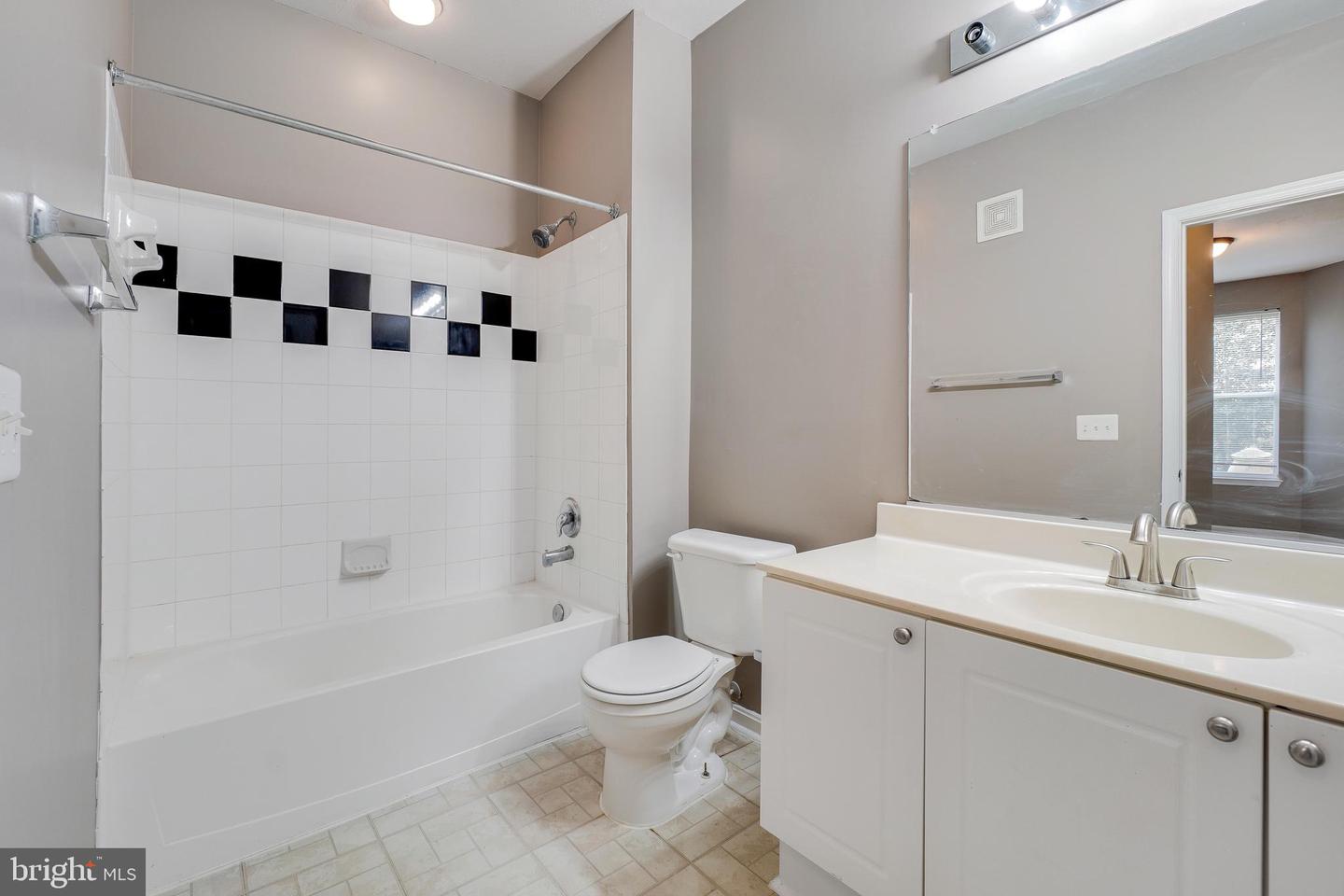 2791 CENTERBORO DR #186, VIENNA, Virginia 22181, 2 Bedrooms Bedrooms, ,2 BathroomsBathrooms,Residential,For sale,2791 CENTERBORO DR #186,VAFX2232394 MLS # VAFX2232394