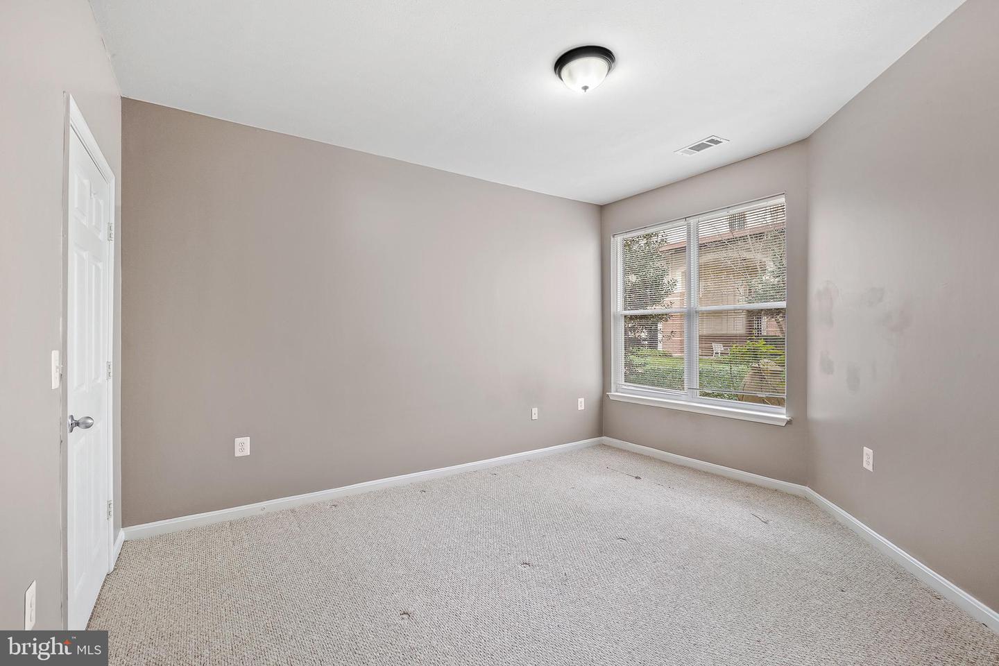 2791 CENTERBORO DR #186, VIENNA, Virginia 22181, 2 Bedrooms Bedrooms, ,2 BathroomsBathrooms,Residential,For sale,2791 CENTERBORO DR #186,VAFX2232394 MLS # VAFX2232394