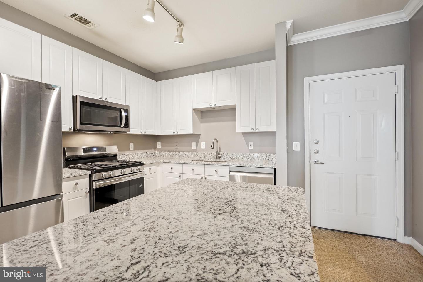 2791 CENTERBORO DR #186, VIENNA, Virginia 22181, 2 Bedrooms Bedrooms, ,2 BathroomsBathrooms,Residential,For sale,2791 CENTERBORO DR #186,VAFX2232394 MLS # VAFX2232394