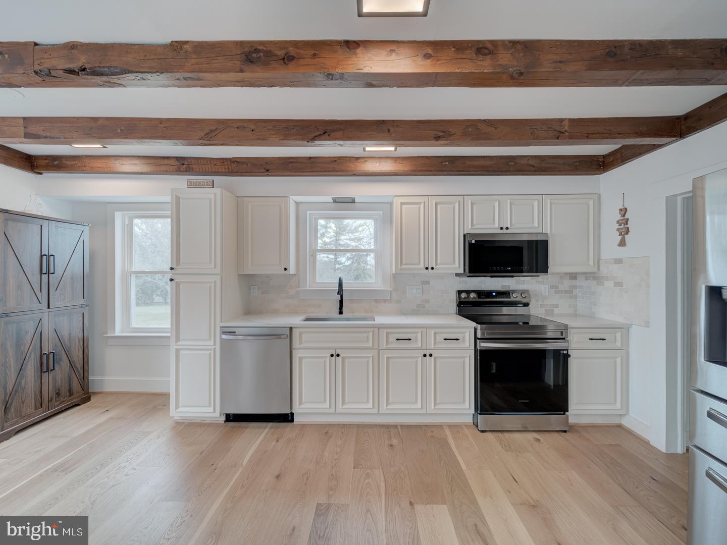 17115 SIMPSON CIR, PAEONIAN SPRINGS, Virginia 20129, 4 Bedrooms Bedrooms, ,3 BathroomsBathrooms,Residential,For sale,17115 SIMPSON CIR,VALO2092774 MLS # VALO2092774
