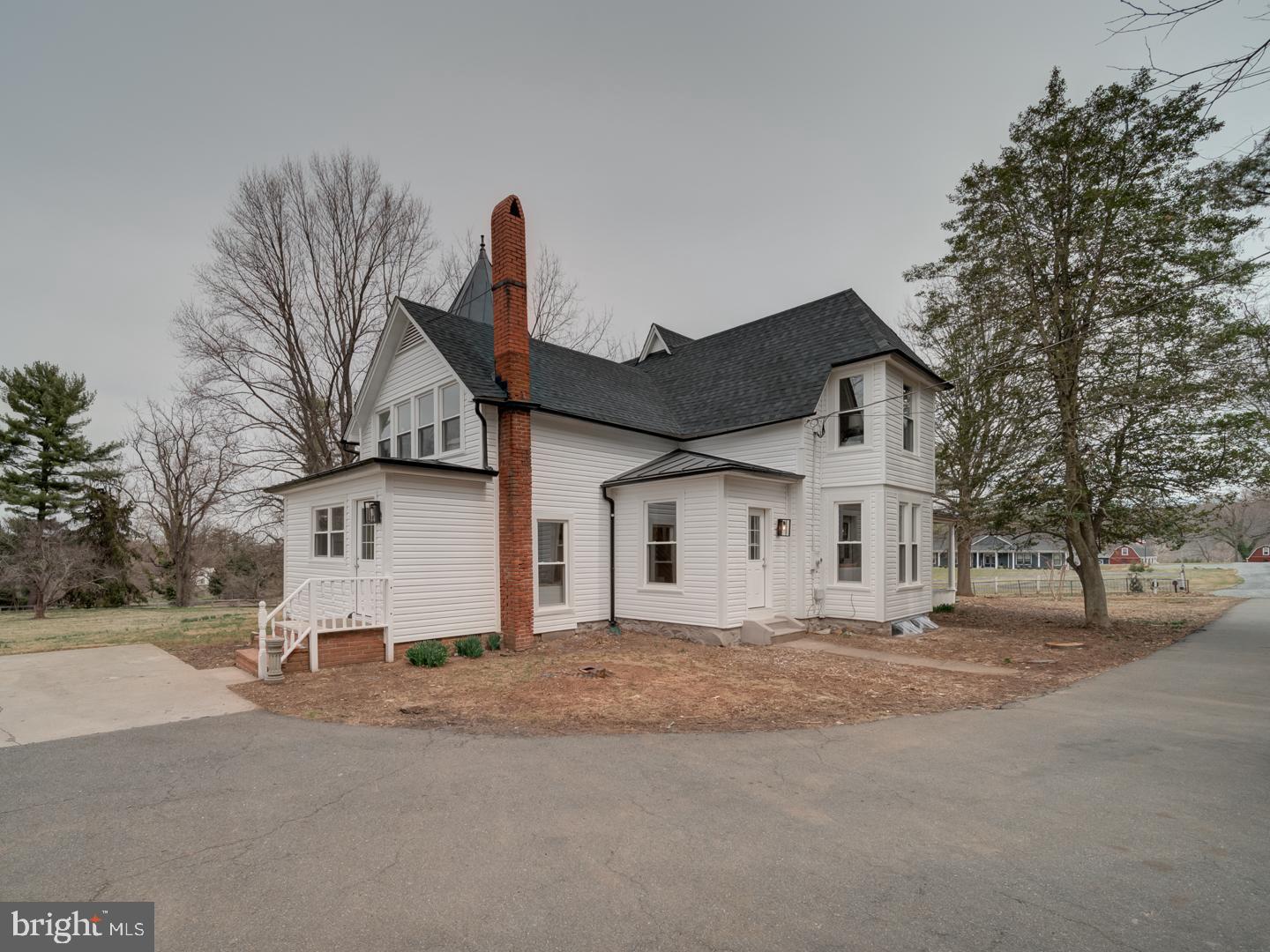 17115 SIMPSON CIR, PAEONIAN SPRINGS, Virginia 20129, 4 Bedrooms Bedrooms, ,3 BathroomsBathrooms,Residential,For sale,17115 SIMPSON CIR,VALO2092774 MLS # VALO2092774