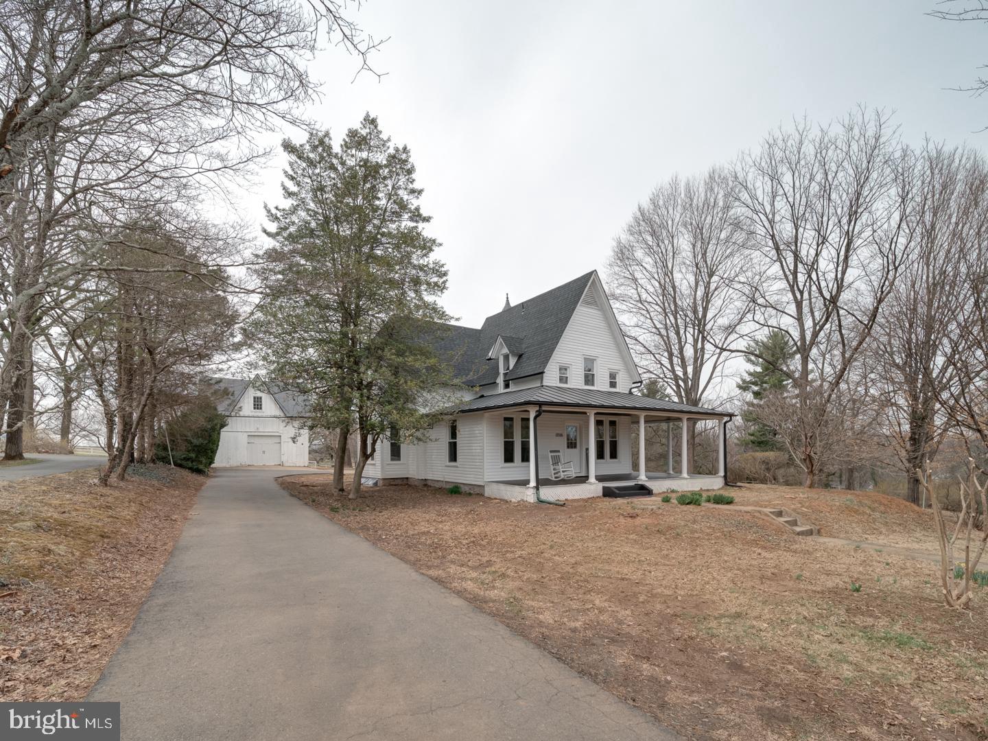 17115 SIMPSON CIR, PAEONIAN SPRINGS, Virginia 20129, 4 Bedrooms Bedrooms, ,3 BathroomsBathrooms,Residential,For sale,17115 SIMPSON CIR,VALO2092774 MLS # VALO2092774