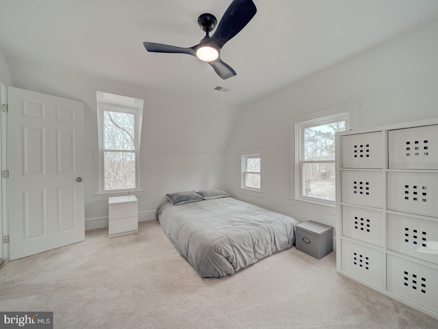 17115 SIMPSON CIR, PAEONIAN SPRINGS, Virginia 20129, 4 Bedrooms Bedrooms, ,3 BathroomsBathrooms,Residential,For sale,17115 SIMPSON CIR,VALO2092774 MLS # VALO2092774