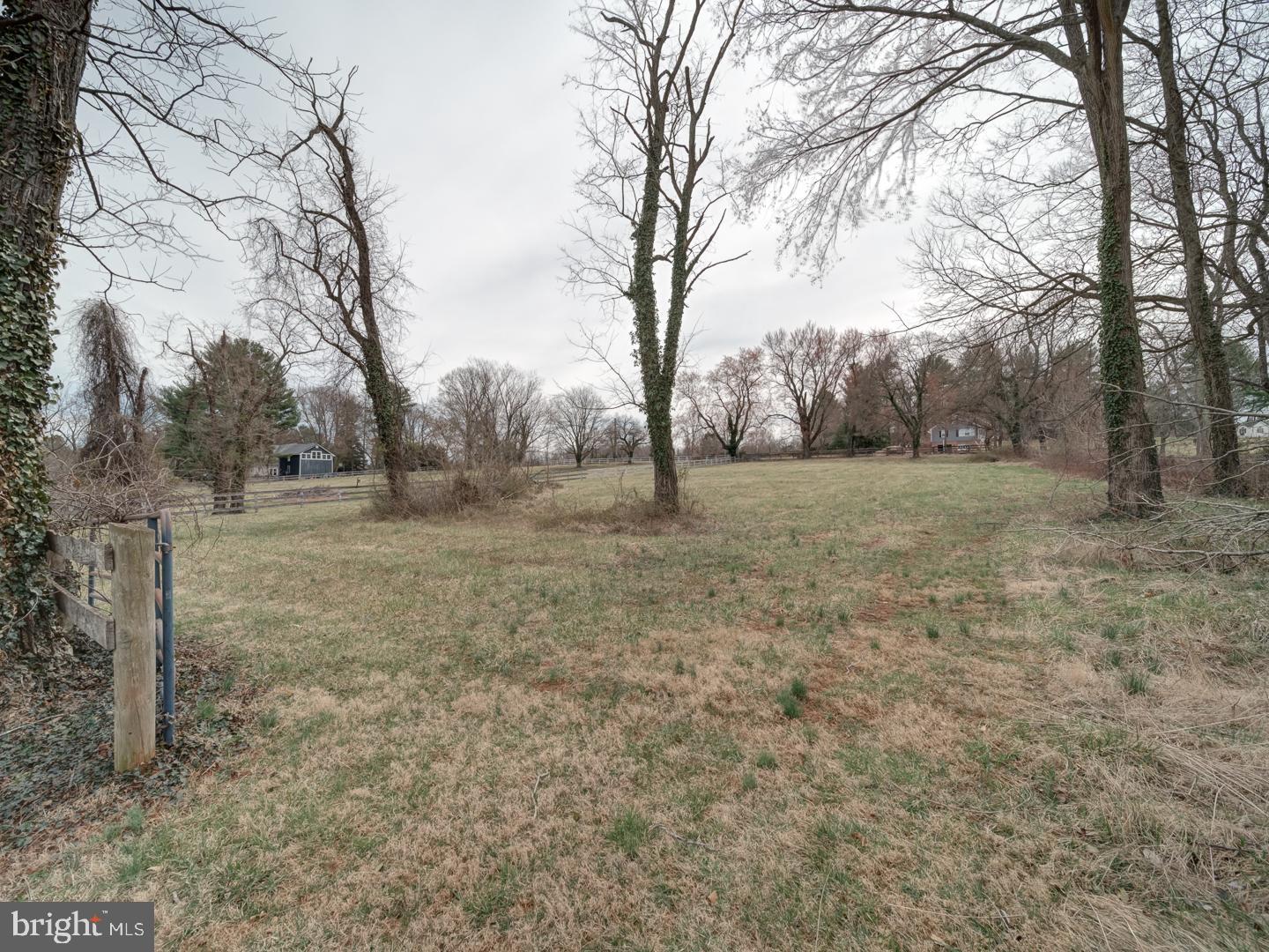 17115 SIMPSON CIR, PAEONIAN SPRINGS, Virginia 20129, 4 Bedrooms Bedrooms, ,3 BathroomsBathrooms,Residential,For sale,17115 SIMPSON CIR,VALO2092774 MLS # VALO2092774