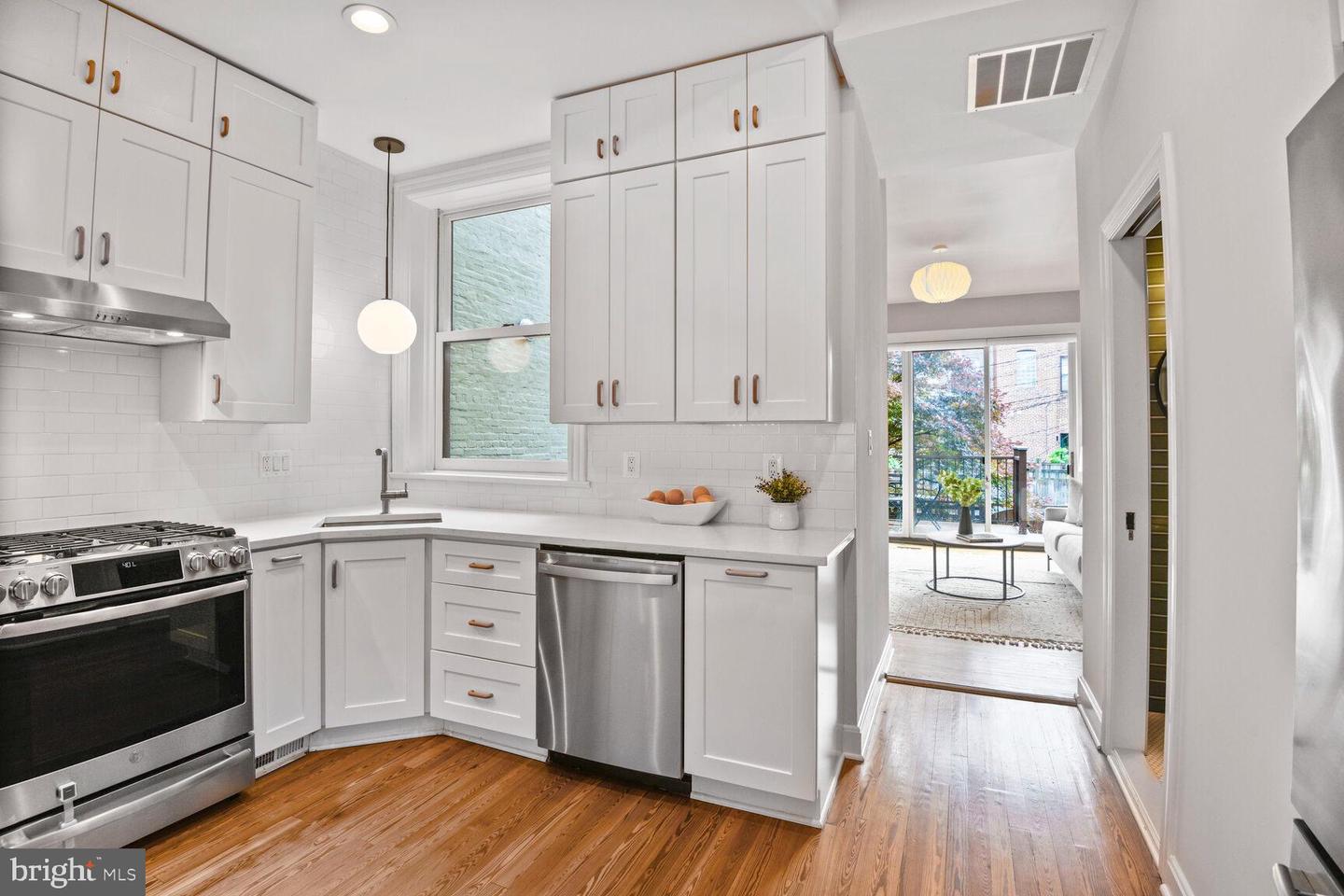 908 WESTMINSTER ST NW, WASHINGTON, District Of Columbia 20001, 4 Bedrooms Bedrooms, ,3 BathroomsBathrooms,Residential,For sale,908 WESTMINSTER ST NW,DCDC2193592 MLS # DCDC2193592