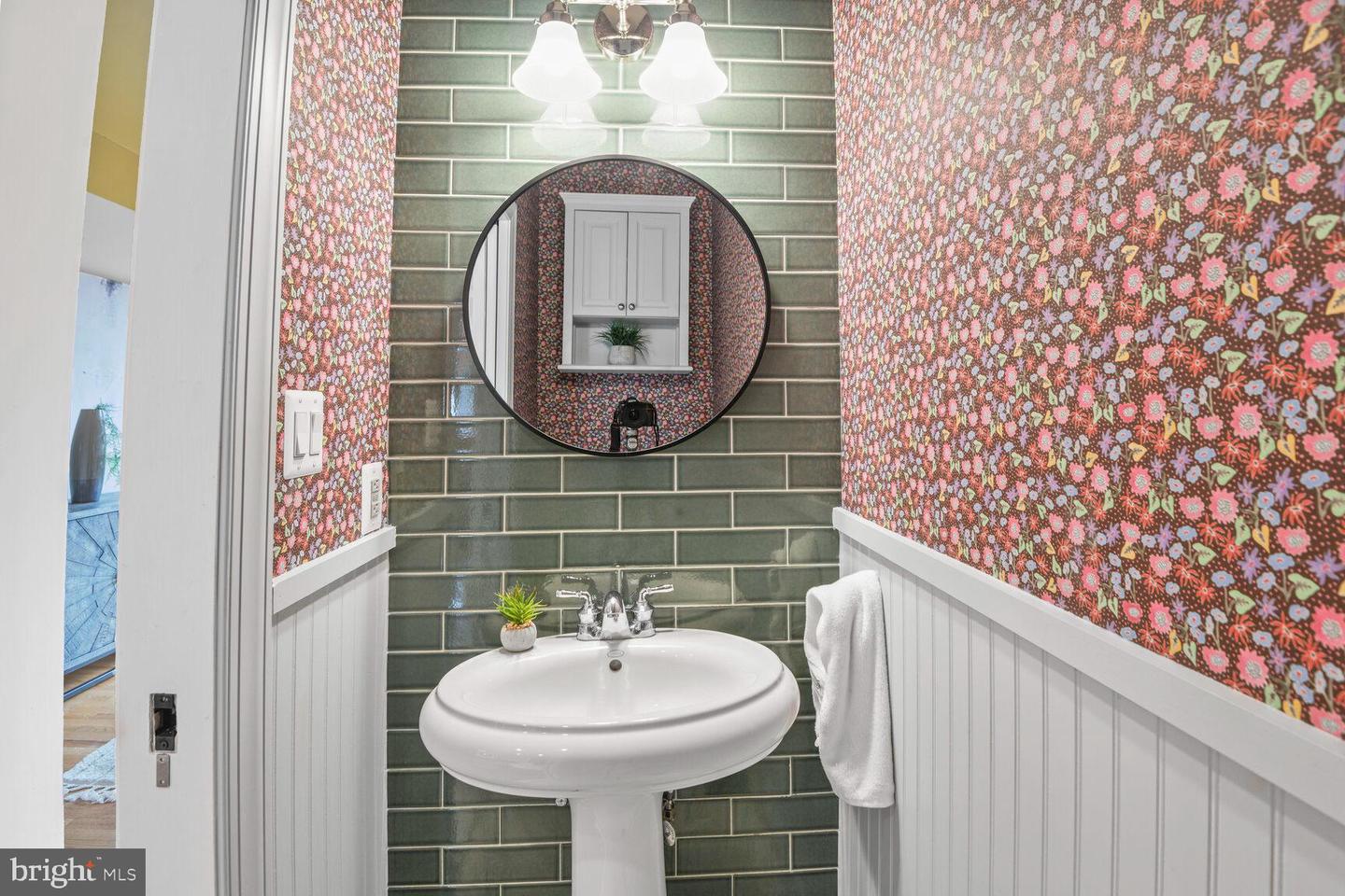908 WESTMINSTER ST NW, WASHINGTON, District Of Columbia 20001, 4 Bedrooms Bedrooms, ,3 BathroomsBathrooms,Residential,For sale,908 WESTMINSTER ST NW,DCDC2193592 MLS # DCDC2193592