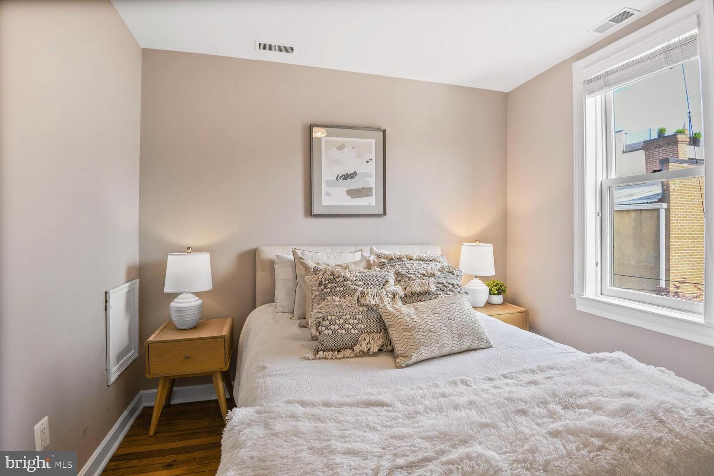 908 WESTMINSTER ST NW, WASHINGTON, District Of Columbia 20001, 4 Bedrooms Bedrooms, ,3 BathroomsBathrooms,Residential,For sale,908 WESTMINSTER ST NW,DCDC2193592 MLS # DCDC2193592