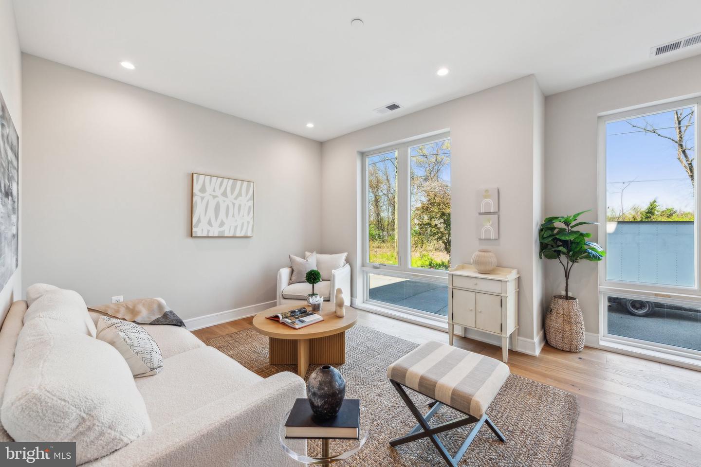 1955 FAIRLAWN ST SE #101, WASHINGTON, District Of Columbia 20020, 1 Bedroom Bedrooms, ,1 BathroomBathrooms,Residential,For sale,1955 FAIRLAWN ST SE #101,DCDC2193708 MLS # DCDC2193708