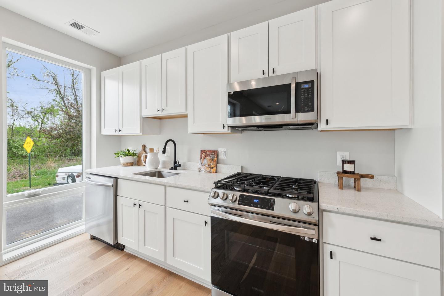 1955 FAIRLAWN ST SE #101, WASHINGTON, District Of Columbia 20020, 1 Bedroom Bedrooms, ,1 BathroomBathrooms,Residential,For sale,1955 FAIRLAWN ST SE #101,DCDC2193708 MLS # DCDC2193708