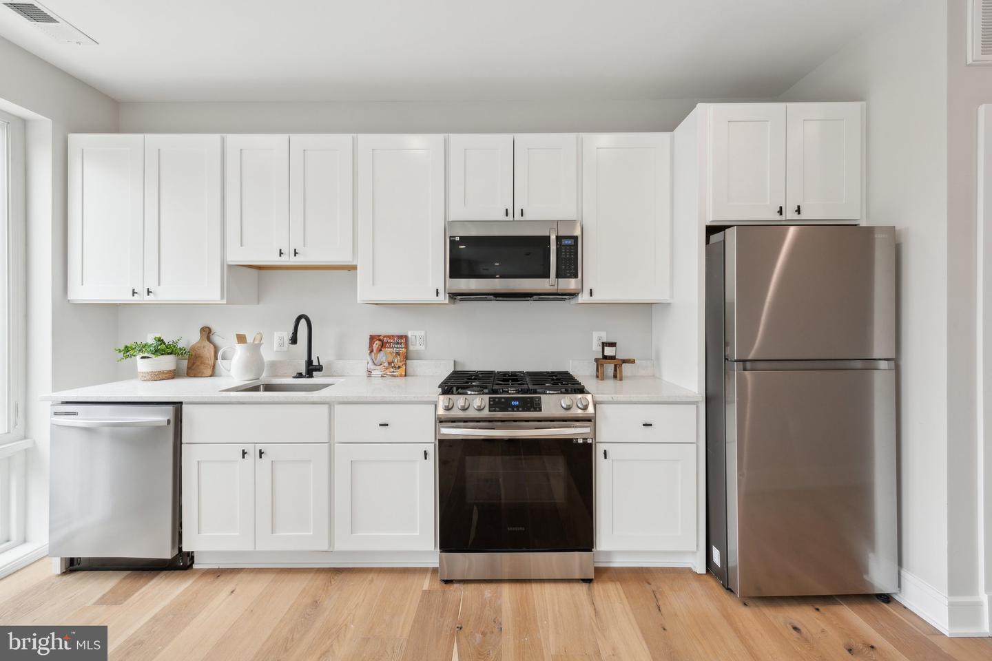 1955 FAIRLAWN ST SE #101, WASHINGTON, District Of Columbia 20020, 1 Bedroom Bedrooms, ,1 BathroomBathrooms,Residential,For sale,1955 FAIRLAWN ST SE #101,DCDC2193708 MLS # DCDC2193708