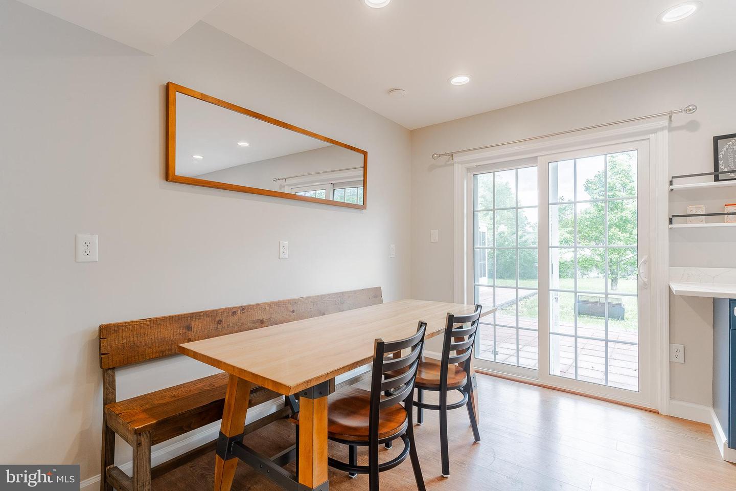 13302 POINT PLEASANT DR, FAIRFAX, Virginia 22033, 4 Bedrooms Bedrooms, 6 Rooms Rooms,2 BathroomsBathrooms,Residential,For sale,13302 POINT PLEASANT DR,VAFX2233046 MLS # VAFX2233046