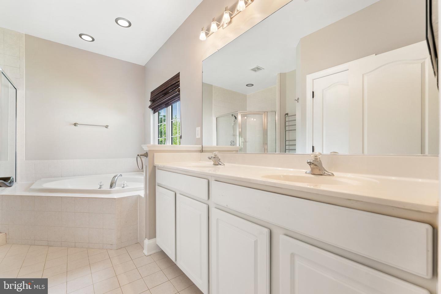 110 ROSEBROOK CT NW, LEESBURG, Virginia 20176, 5 Bedrooms Bedrooms, ,4 BathroomsBathrooms,Residential,For sale,110 ROSEBROOK CT NW,VALO2093162 MLS # VALO2093162