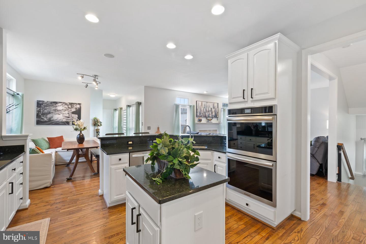 14313 BROUGHTON PL, GAINESVILLE, Virginia 20155, 5 Bedrooms Bedrooms, ,3 BathroomsBathrooms,Residential,For sale,14313 BROUGHTON PL,VAPW2091408 MLS # VAPW2091408