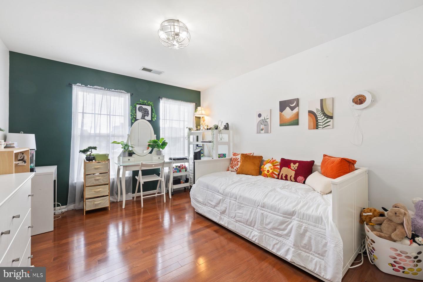 14313 BROUGHTON PL, GAINESVILLE, Virginia 20155, 5 Bedrooms Bedrooms, ,3 BathroomsBathrooms,Residential,For sale,14313 BROUGHTON PL,VAPW2091408 MLS # VAPW2091408