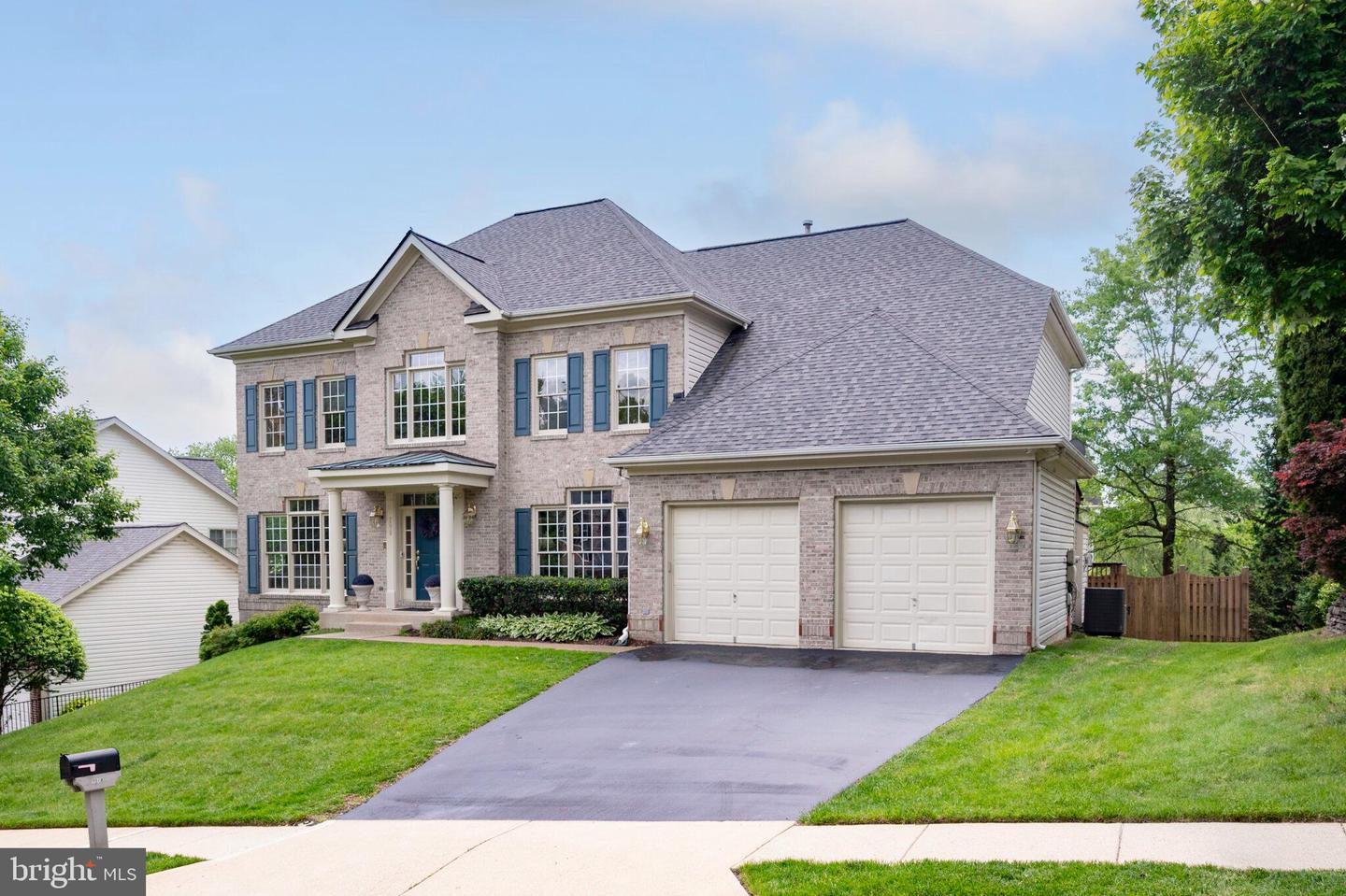 7018 HIGHLAND MEADOWS CT, ALEXANDRIA, Virginia 22315, 5 Bedrooms Bedrooms, ,4 BathroomsBathrooms,Residential,For sale,7018 HIGHLAND MEADOWS CT,VAFX2232812 MLS # VAFX2232812