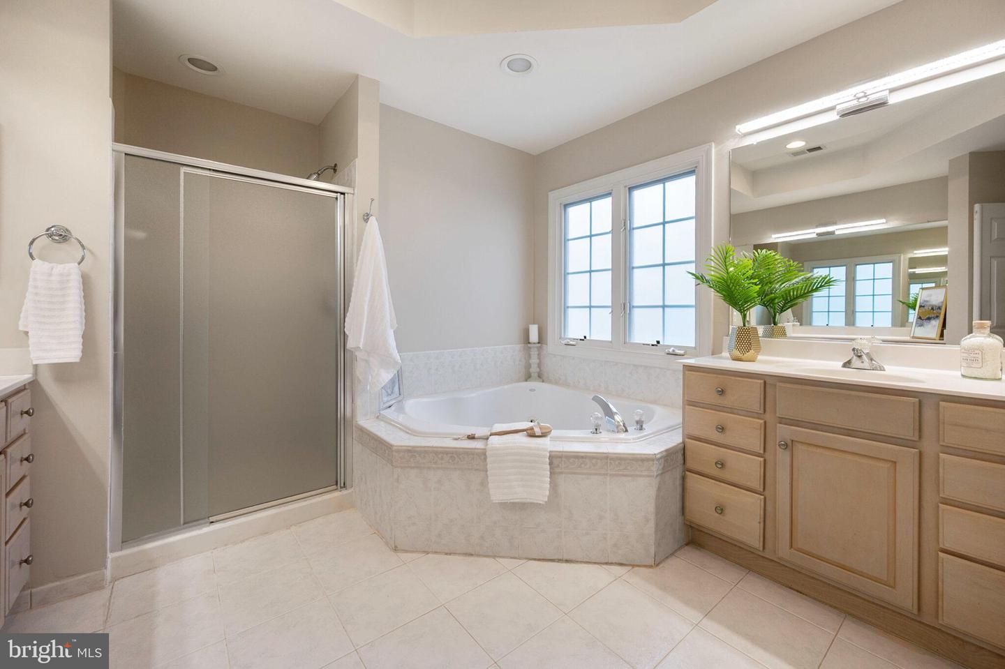 7018 HIGHLAND MEADOWS CT, ALEXANDRIA, Virginia 22315, 5 Bedrooms Bedrooms, ,4 BathroomsBathrooms,Residential,For sale,7018 HIGHLAND MEADOWS CT,VAFX2232812 MLS # VAFX2232812
