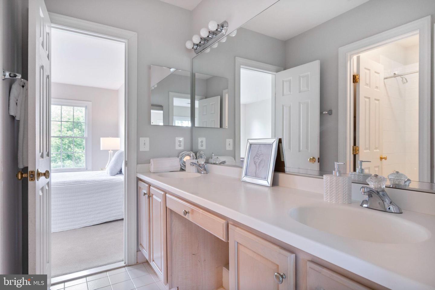 7018 HIGHLAND MEADOWS CT, ALEXANDRIA, Virginia 22315, 5 Bedrooms Bedrooms, ,4 BathroomsBathrooms,Residential,For sale,7018 HIGHLAND MEADOWS CT,VAFX2232812 MLS # VAFX2232812