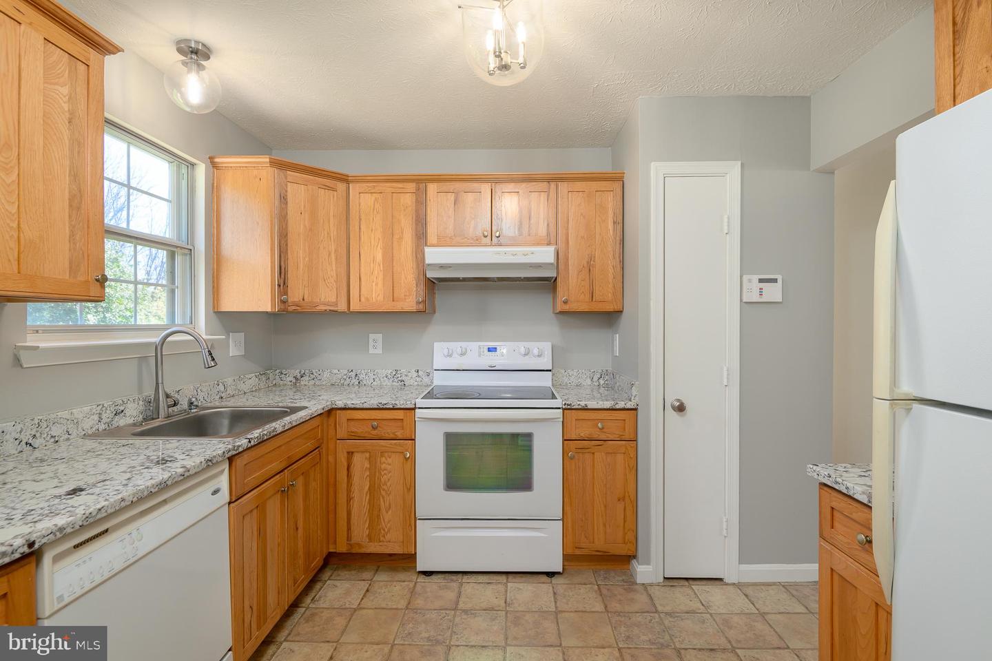812 RUST DR NE, LEESBURG, Virginia 20176, 4 Bedrooms Bedrooms, ,2 BathroomsBathrooms,Residential,For sale,812 RUST DR NE,VALO2093256 MLS # VALO2093256