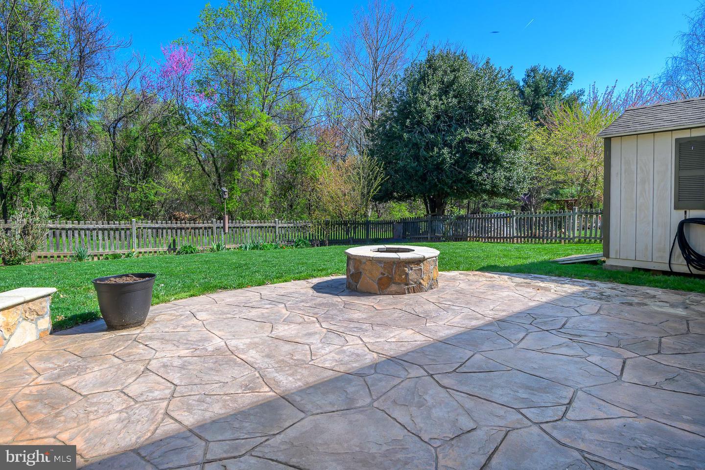 812 RUST DR NE, LEESBURG, Virginia 20176, 4 Bedrooms Bedrooms, ,2 BathroomsBathrooms,Residential,For sale,812 RUST DR NE,VALO2093256 MLS # VALO2093256