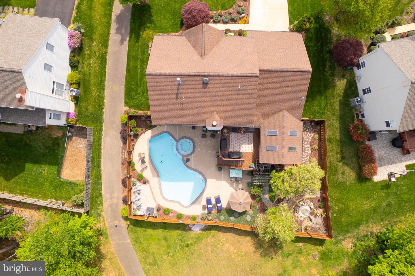 4244 DECATUR DR, WOODBRIDGE, Virginia 22193, 5 Bedrooms Bedrooms, ,3 BathroomsBathrooms,Residential,For sale,4244 DECATUR DR,VAPW2091536 MLS # VAPW2091536