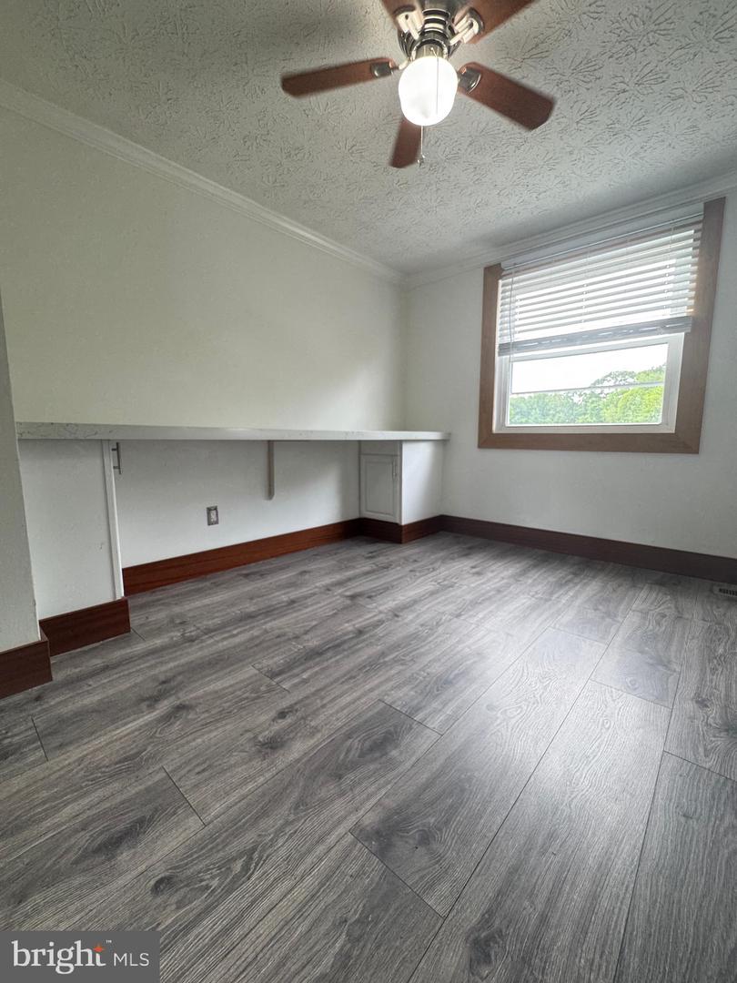 8336 CLAREMONT WOODS DR, ALEXANDRIA, Virginia 22309, 3 Bedrooms Bedrooms, ,2 BathroomsBathrooms,Residential,For sale,8336 CLAREMONT WOODS DR,VAFX2233824 MLS # VAFX2233824