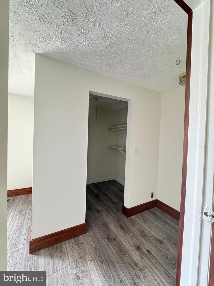 8336 CLAREMONT WOODS DR, ALEXANDRIA, Virginia 22309, 3 Bedrooms Bedrooms, ,2 BathroomsBathrooms,Residential,For sale,8336 CLAREMONT WOODS DR,VAFX2233824 MLS # VAFX2233824