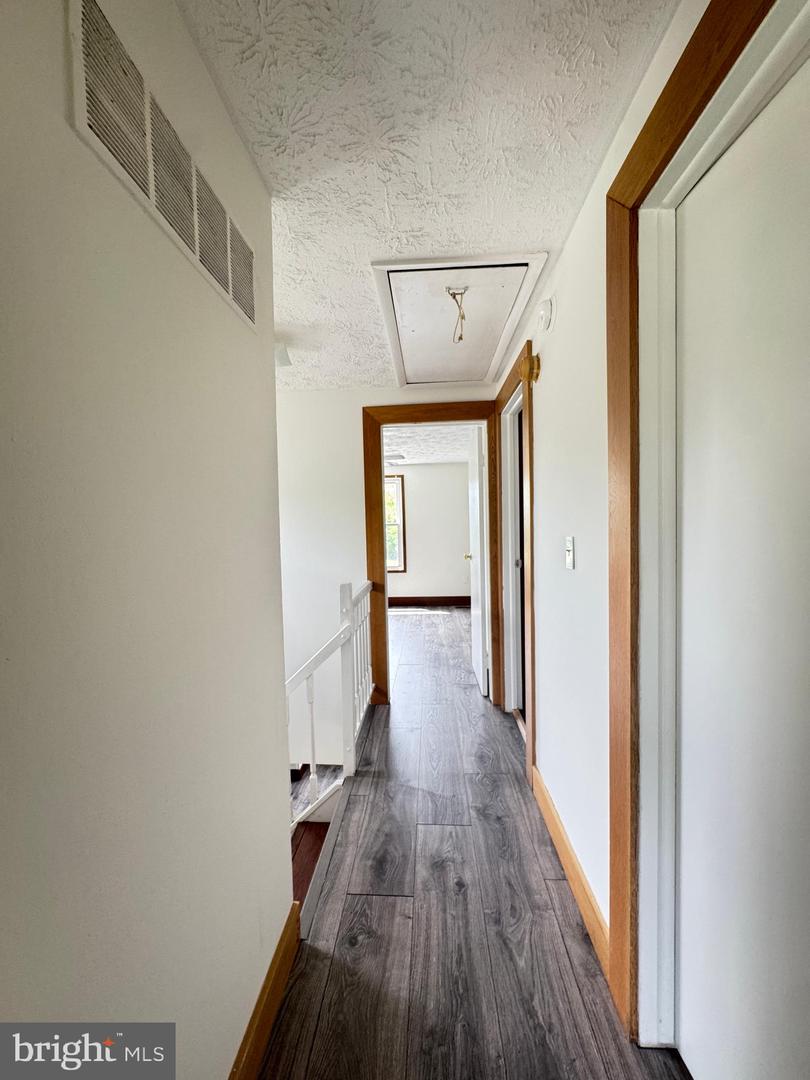 8336 CLAREMONT WOODS DR, ALEXANDRIA, Virginia 22309, 3 Bedrooms Bedrooms, ,2 BathroomsBathrooms,Residential,For sale,8336 CLAREMONT WOODS DR,VAFX2233824 MLS # VAFX2233824