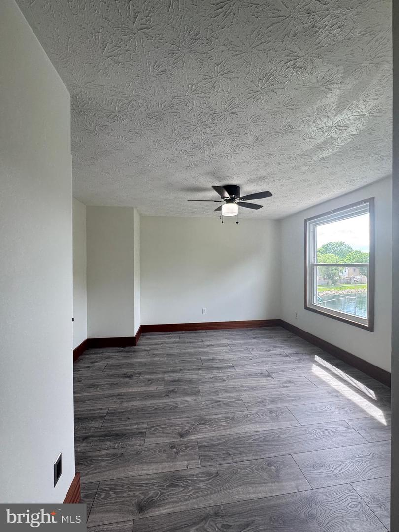 8336 CLAREMONT WOODS DR, ALEXANDRIA, Virginia 22309, 3 Bedrooms Bedrooms, ,2 BathroomsBathrooms,Residential,For sale,8336 CLAREMONT WOODS DR,VAFX2233824 MLS # VAFX2233824