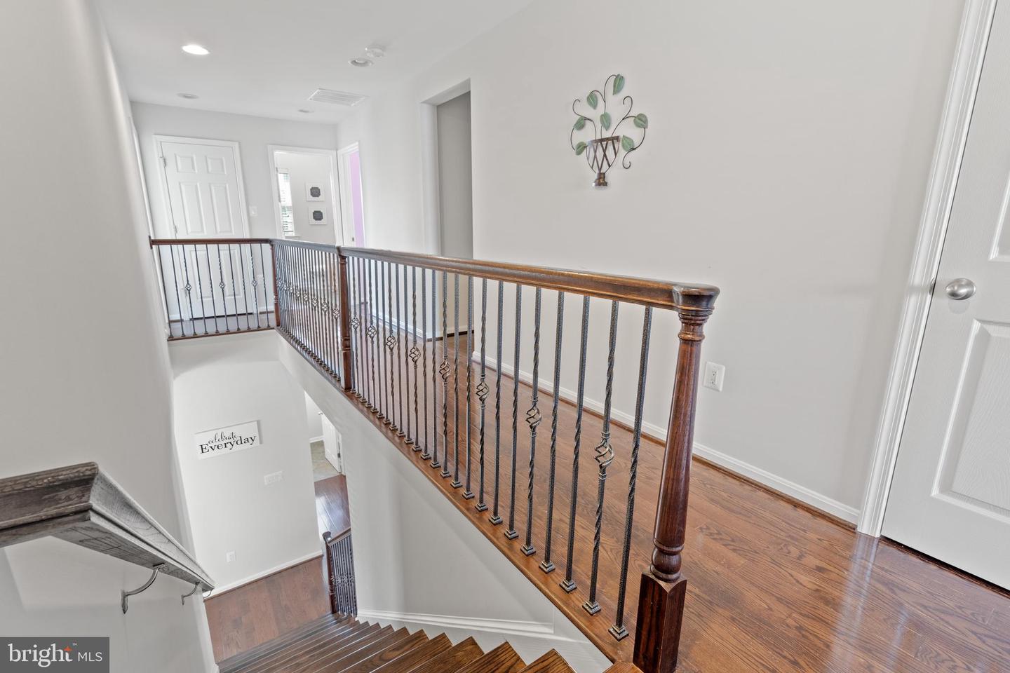 42364 WINSBURY WEST PL, STERLING, Virginia 20166, 6 Bedrooms Bedrooms, ,4 BathroomsBathrooms,Residential,For sale,42364 WINSBURY WEST PL,VALO2093694 MLS # VALO2093694